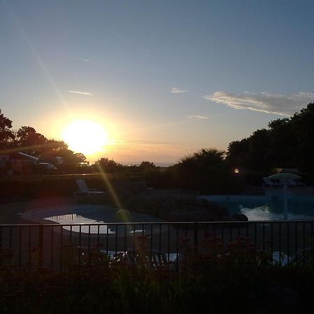 Camping Le Balcon De La Baie Saint-Marcan Exterior photo