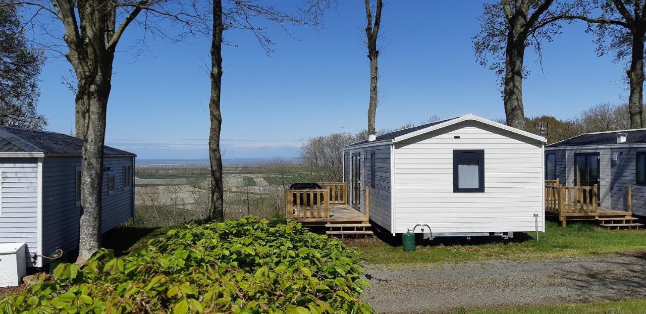 Camping Le Balcon De La Baie Saint-Marcan Exterior photo