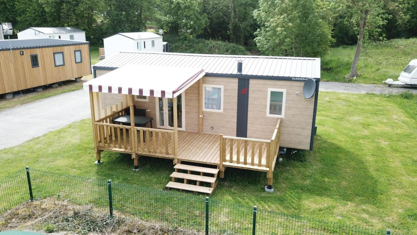 Camping Le Balcon De La Baie Saint-Marcan Exterior photo