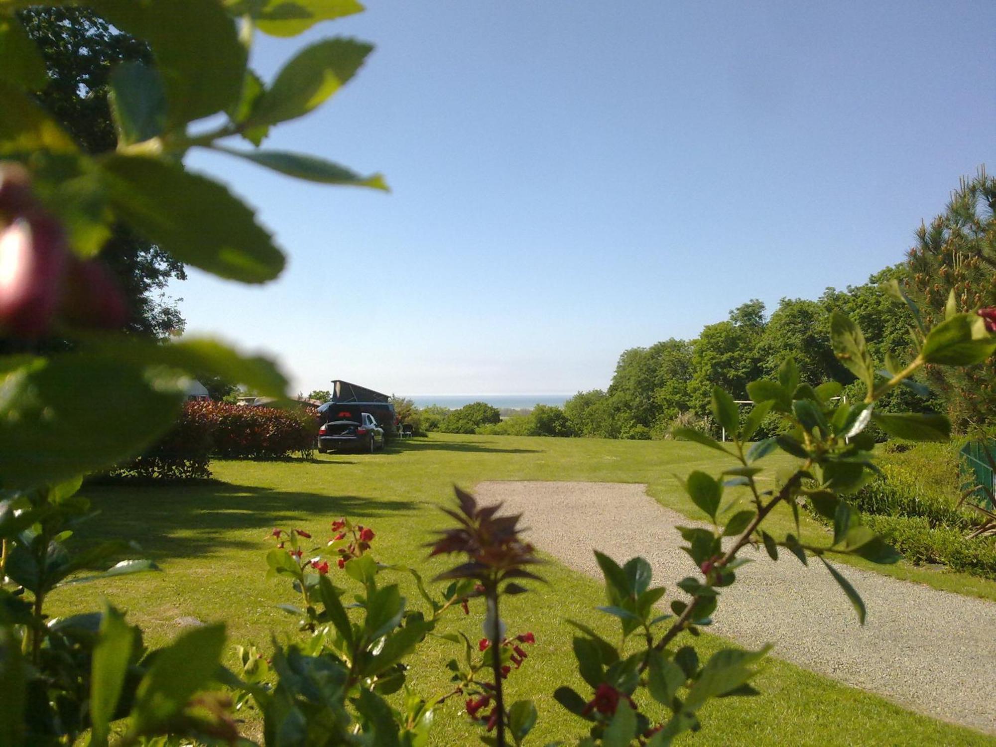 Camping Le Balcon De La Baie Saint-Marcan Exterior photo